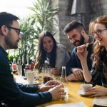 Los mejores juegos de mesa para grupos de amigos y fiestas